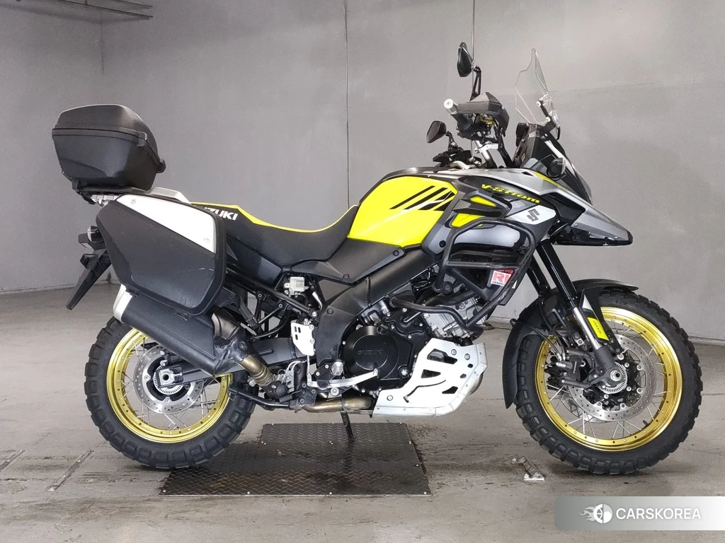 Проданный Suzuki V-STROM 1000XT 2018 из Японии