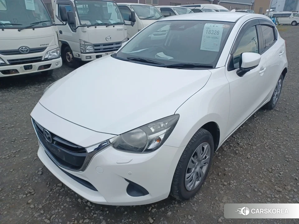 Mazda Demio 2019 из Японии