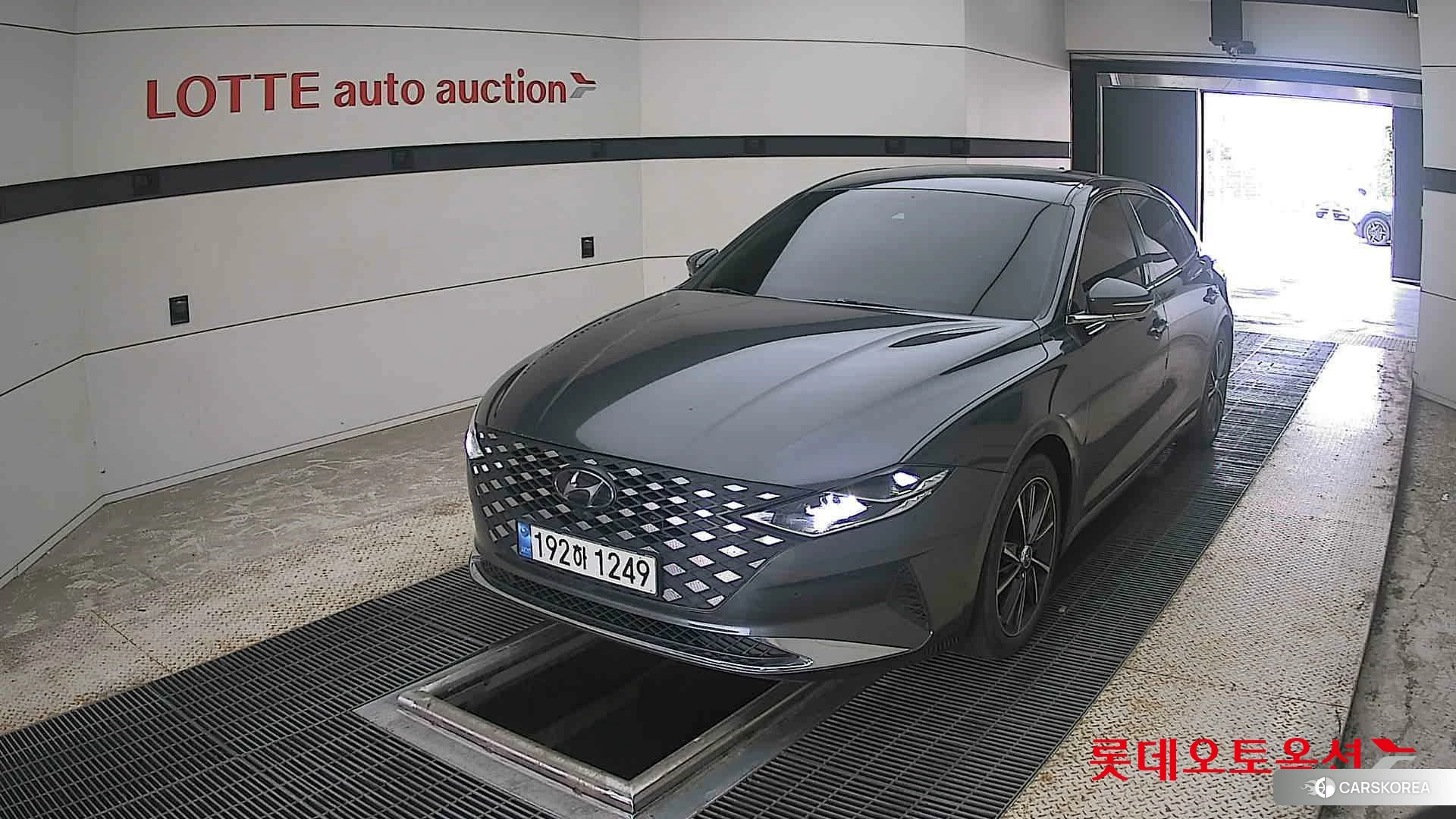 Hyundai Grandeur 2023 Nocturne Grey Metallic из Кореи
