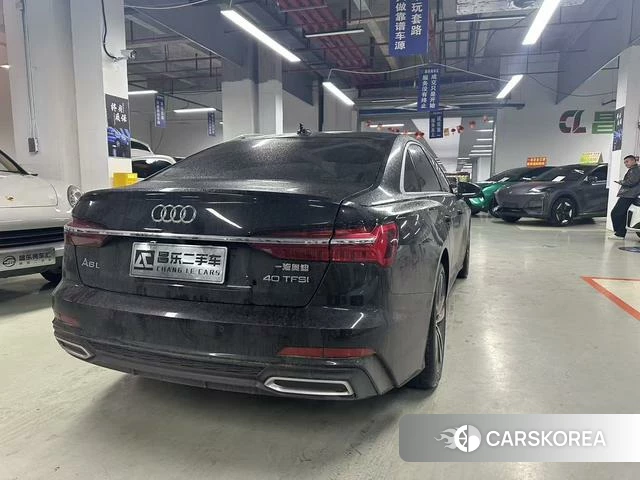 Audi A6L 2022 Черный из Китая