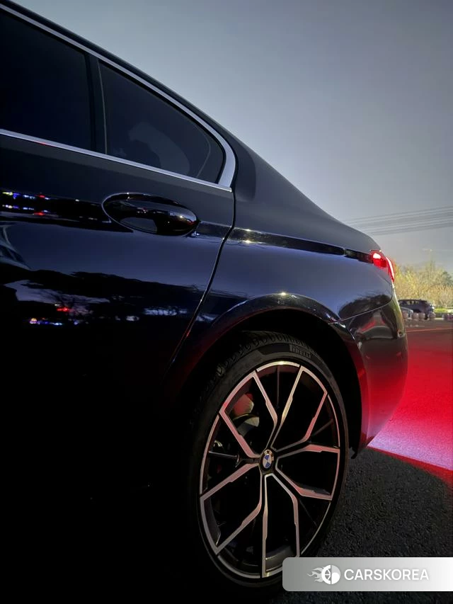 BMW 5 series 2022 Черный из Китая