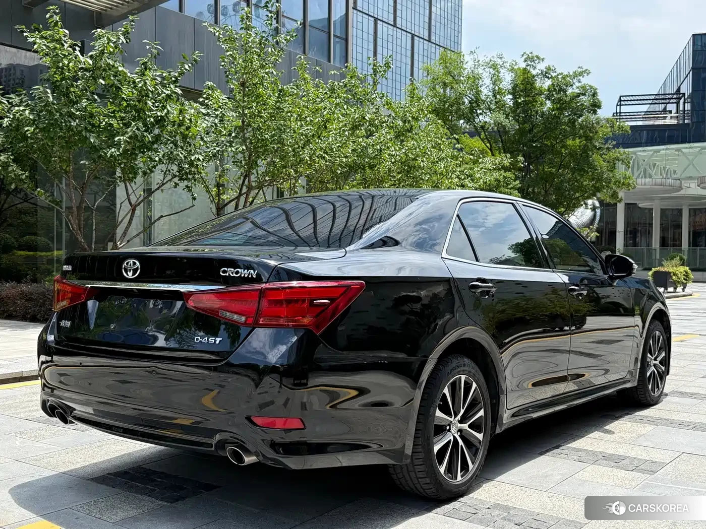Toyota Crown 2019 Черный из Китая