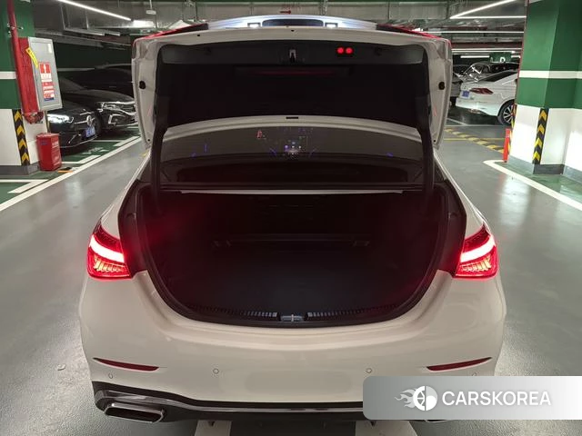 Mercedes-Benz Class C 2025 Белый из Китая