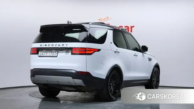 Land Rover Discovery 5 2019 Белый из Кореи