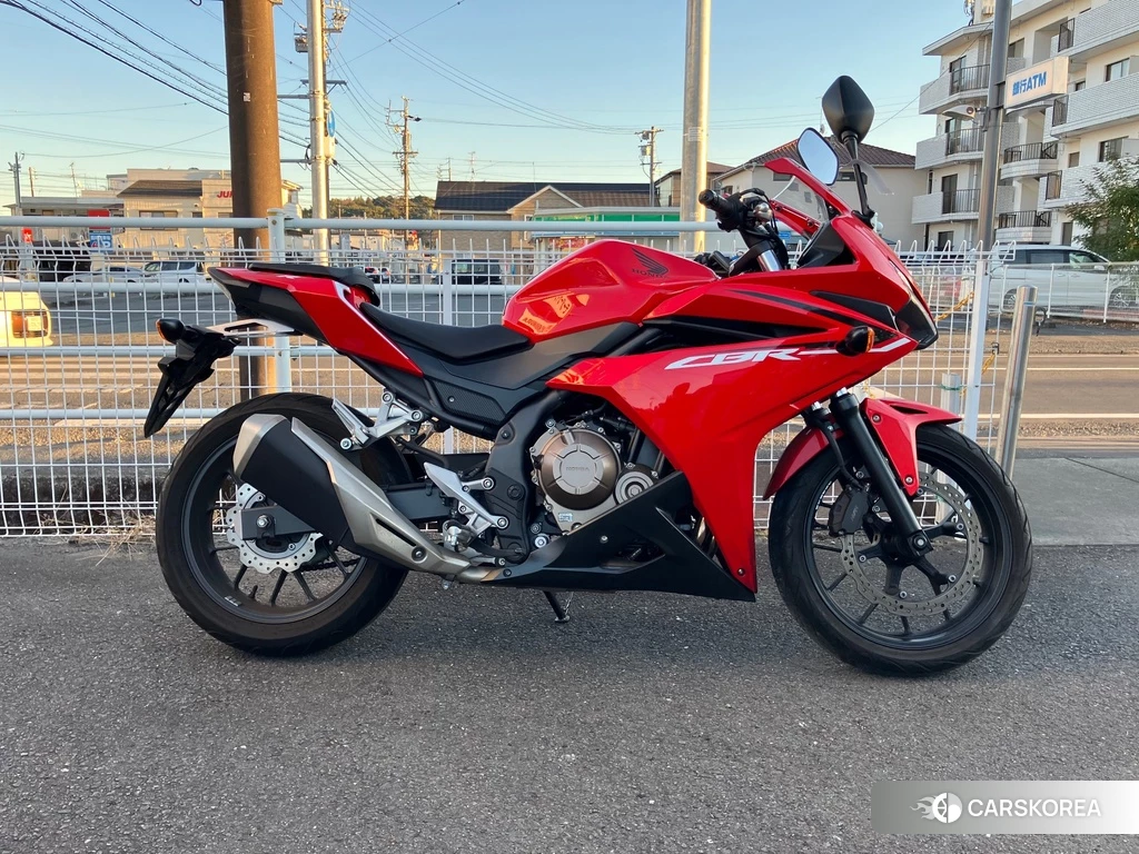 Проданный Honda CBR400R 2016 из Японии