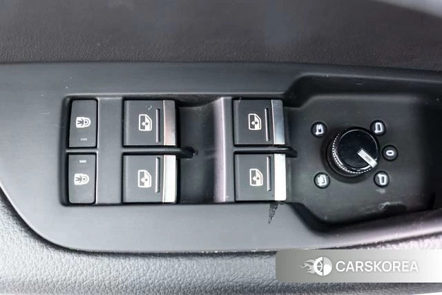 Audi A6L 2022 Черный из Китая