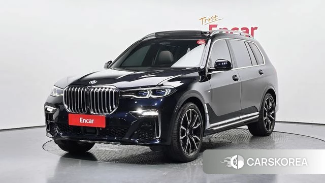 BMW X7 (G07) 2021 Черный из Кореи