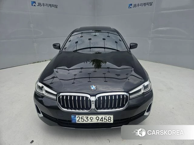 BMW 5 Series (G30) 2021 Черный из Кореи