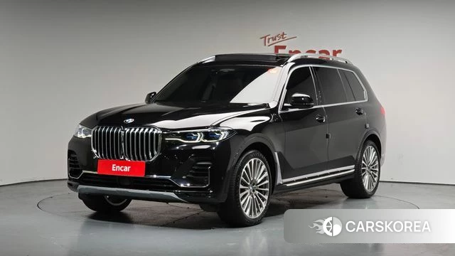 BMW X7 (G07) 2022 Черный из Кореи