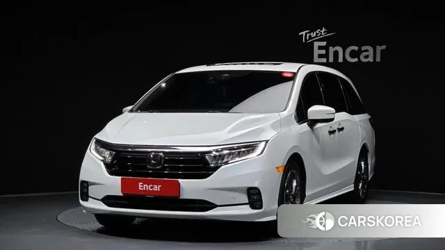Honda Odyssey 2022 Белый из Кореи