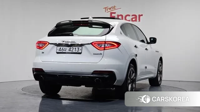 Maserati Levante 2019 Белый из Кореи