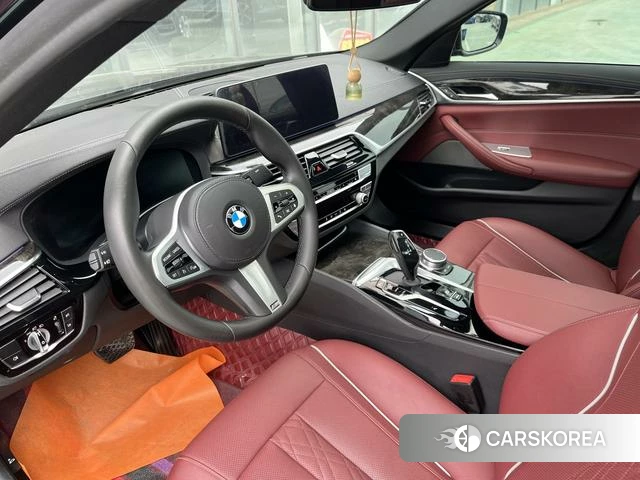 BMW 5 series 2021 Черный из Китая