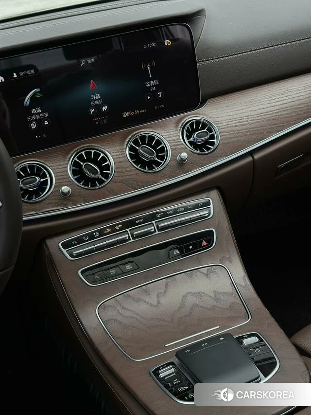 Mercedes-Benz E-class 2023 Черный из Китая