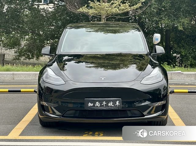 Tesla Model Y 2023 Черный из Китая