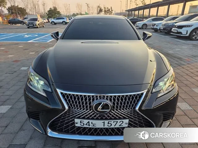 Lexus LS500 5th generation 2018 Черный из Кореи