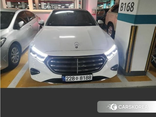 Mercedes-Benz E-Class W214 2025 Белый из Кореи