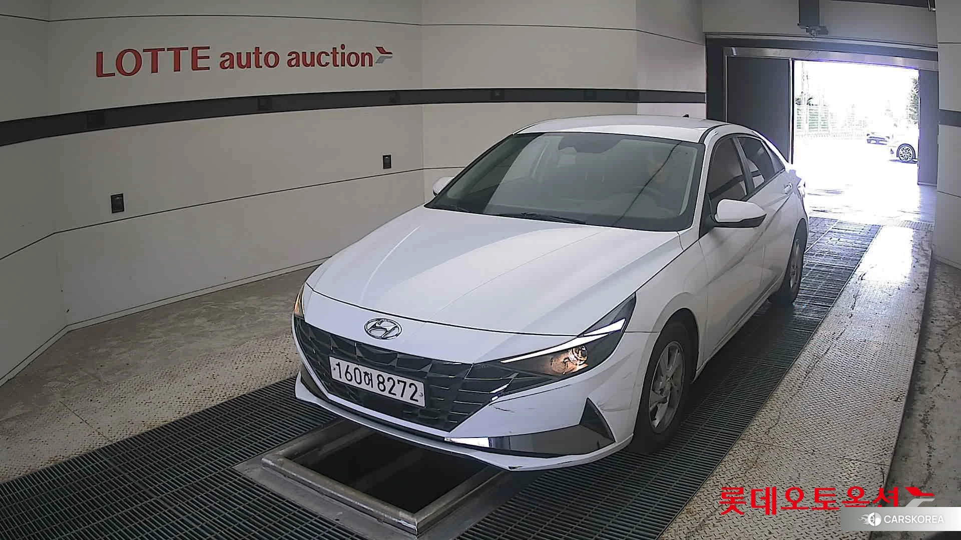 Hyundai Avante 2021 Polar White из Кореи