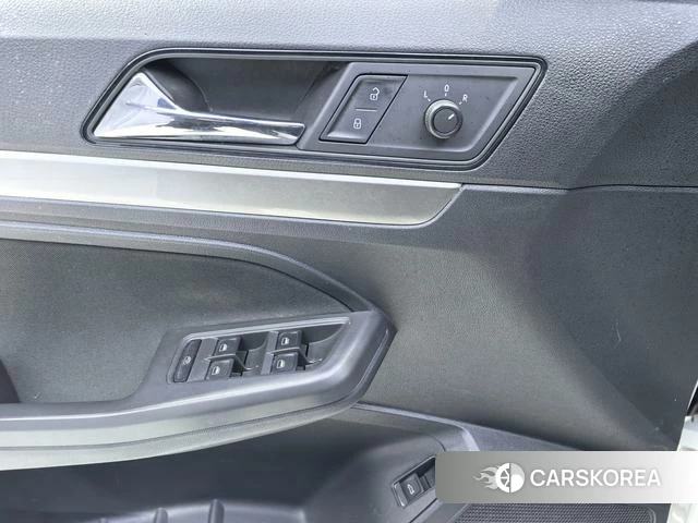 Volkswagen Lavida 2023 Белый из Китая