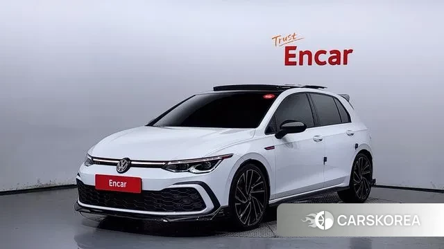 Volkswagen Golf 8th Generation 2024 Белый из Кореи