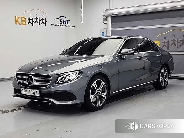 Mercedes-Benz E-Class W213 2019 Серый из Кореи