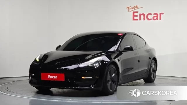 Tesla Model 3 2021 Черный из Кореи