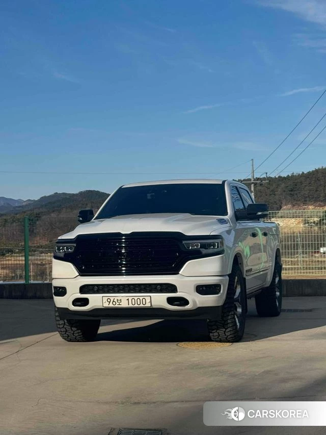 Dodge Lampicup 2021 Белый из Кореи
