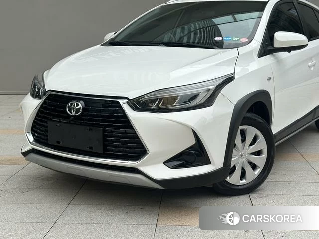 Toyota YARIS L Zhixuan 2022 Белый из Китая