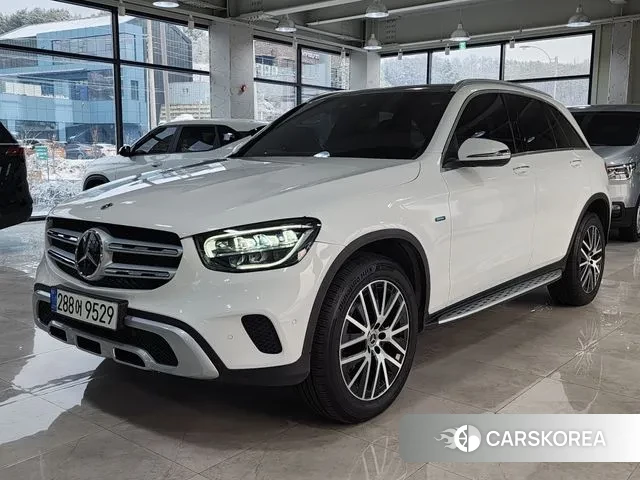 Mercedes-Benz GLC-Class X253 2020 Белый из Кореи