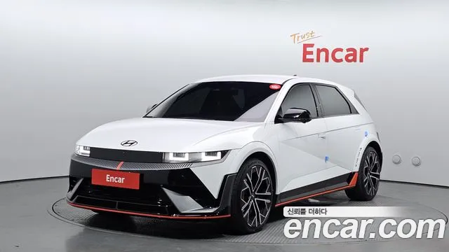 Hyundai Ionic 5 2023 Белый из Кореи