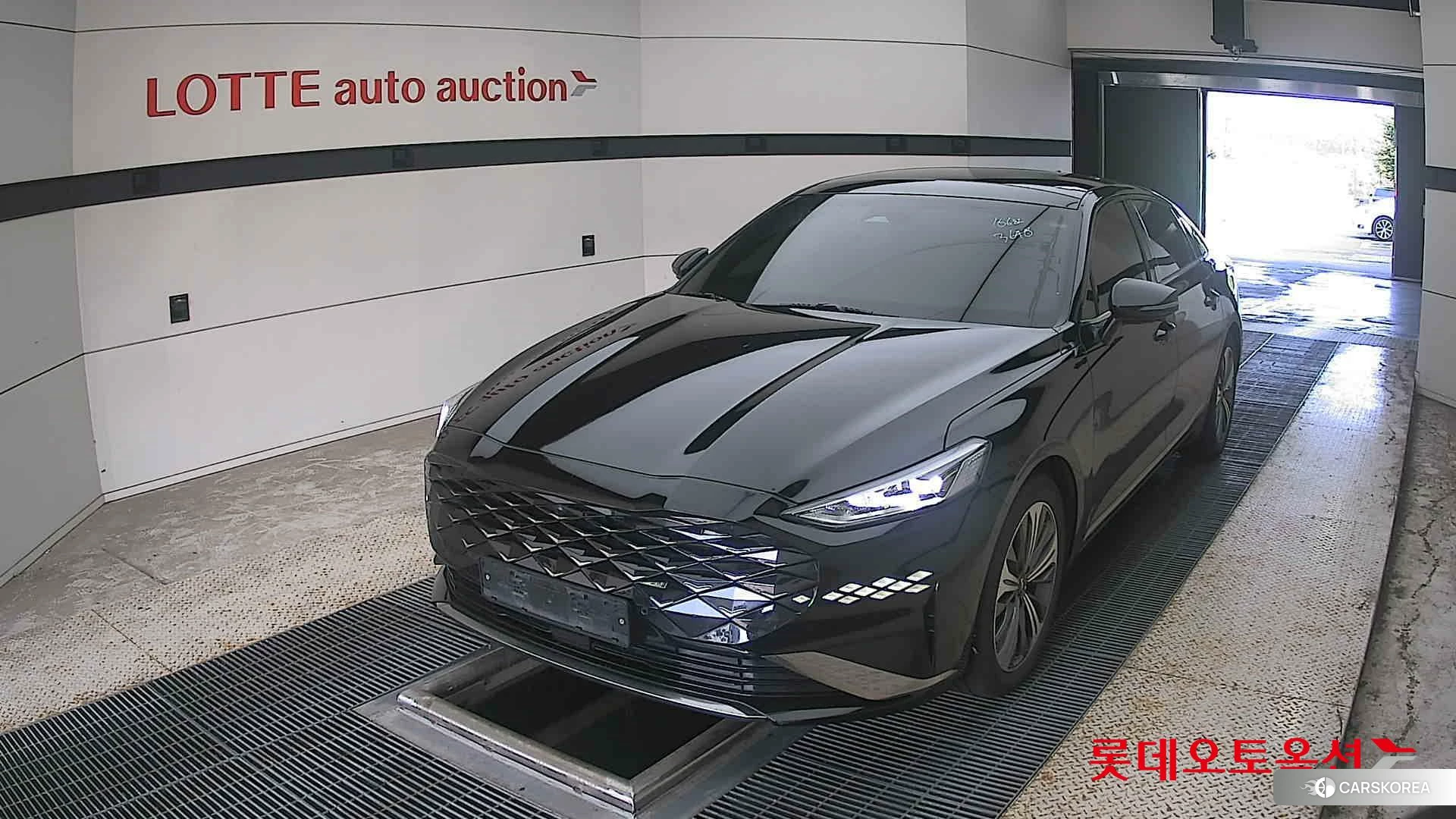 Kia K8 Hybrid 2023 Черный из Кореи