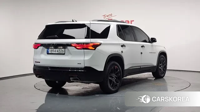 Chevrolet (GM Daewoo) Traverse 2023 Белый из Кореи
