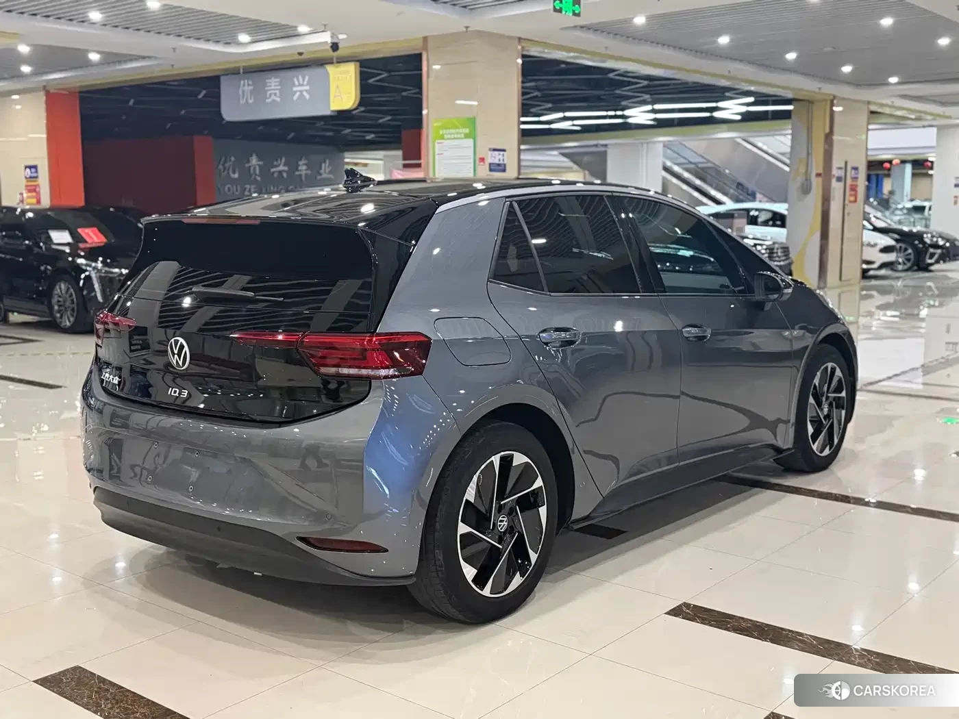 Volkswagen ID.3 2024 Silver/gray из Китая