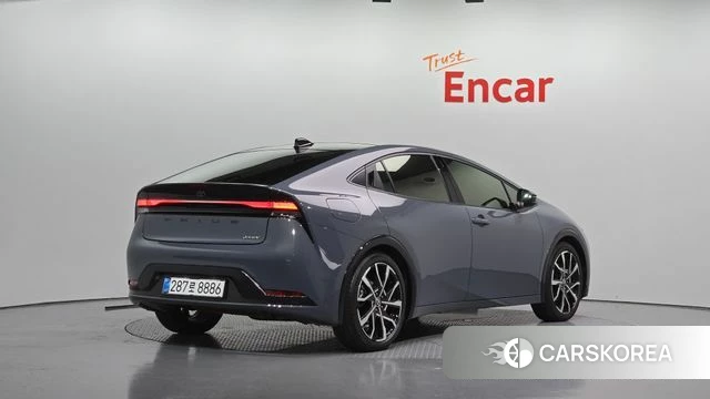 Toyota Prius 5th Generation 2026 Серый из Кореи