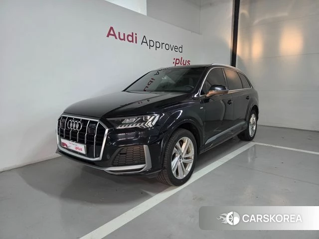 Audi Q7 (4M) 2021 Черный из Кореи