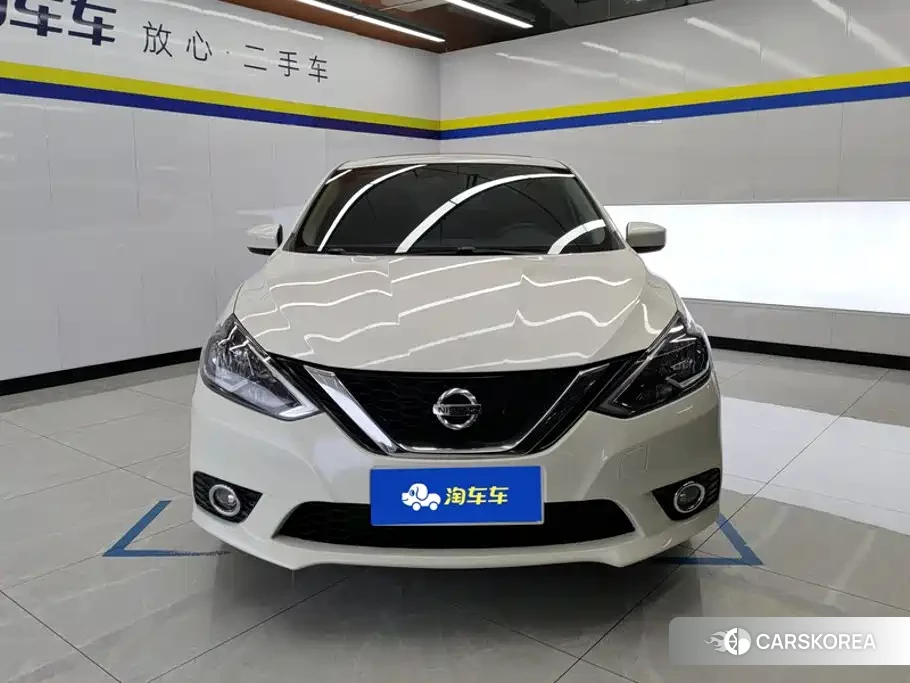 Nissan Sylphy 2024 Белый из Китая