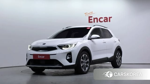 Kia Stonic 2018 Белый из Кореи