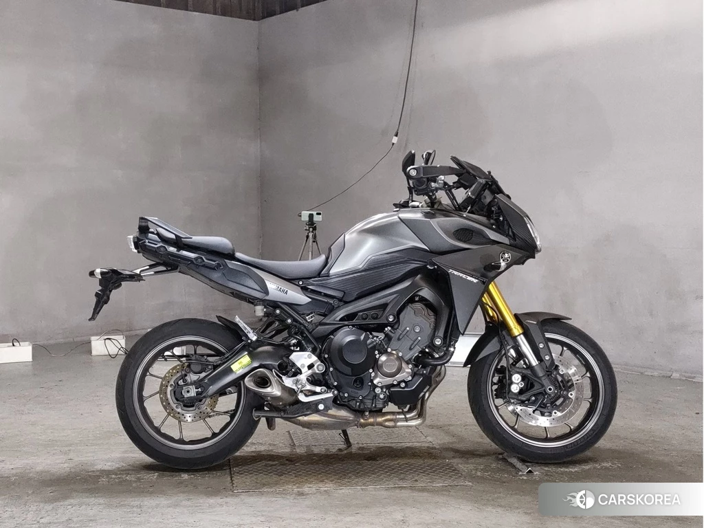 Проданный Yamaha MT-09 2015 из Японии