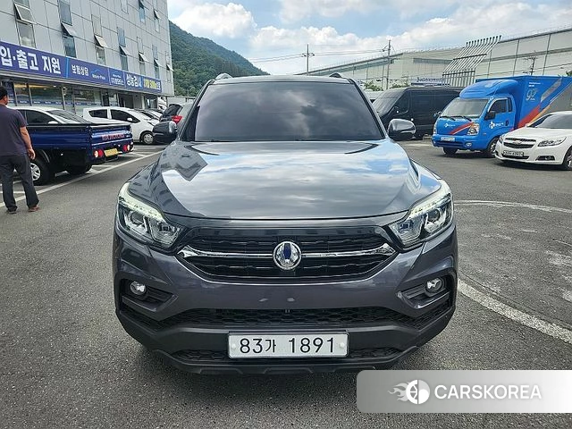 Ssangyong Rexton Sports 2018 Серый из Кореи