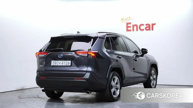 Toyota RAV4 5th Generation 2021 Серый из Кореи