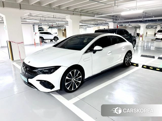 Mercedes-Benz EQE V295 2023 Белый из Кореи