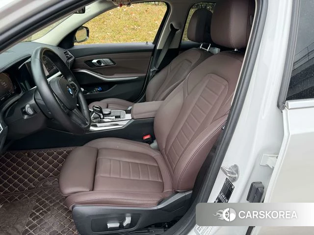BMW 3 series 2021 Белый из Китая
