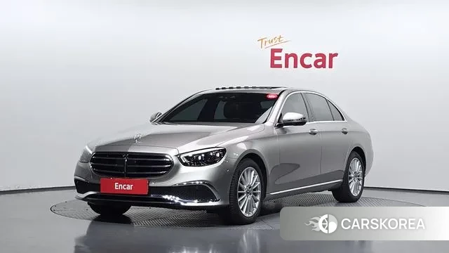 Mercedes-Benz E-Class W213 2022 Серебристо-серый из Кореи
