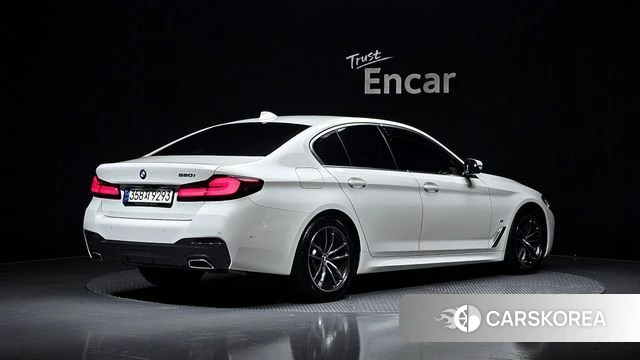 BMW 5 Series (G30) 2022 Белый из Кореи