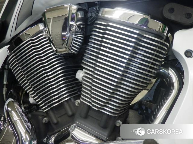 Engine photo