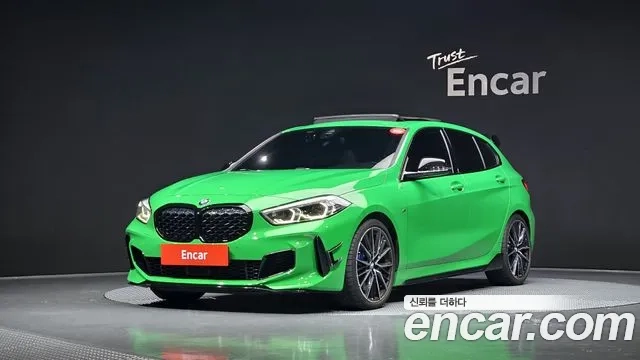 BMW 1 Series (F40) 2022 Зеленый из Кореи