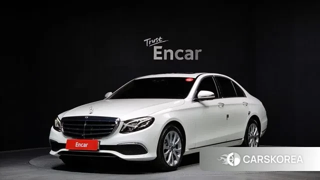 Mercedes-Benz E-Class W213 2019 Белый из Кореи
