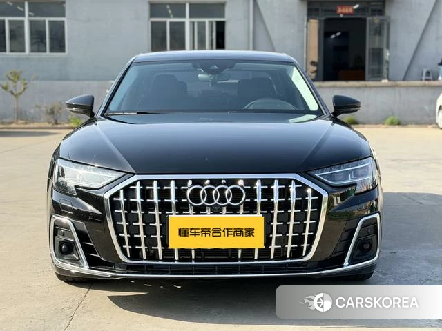 Audi A8 2022 Черный из Китая