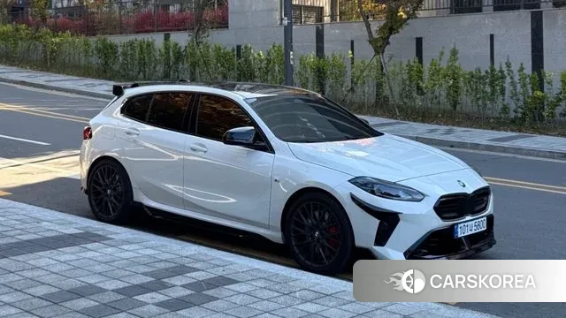 BMW 1 Series (F70) 2025 Белый из Кореи