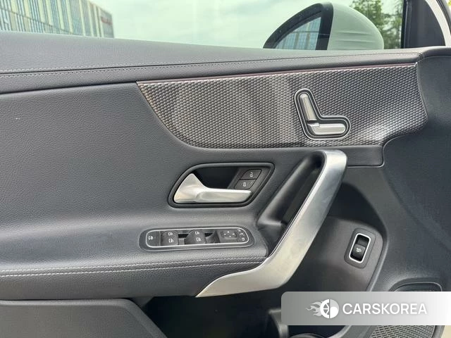 Mercedes-Benz Class A 2021 Белый из Китая