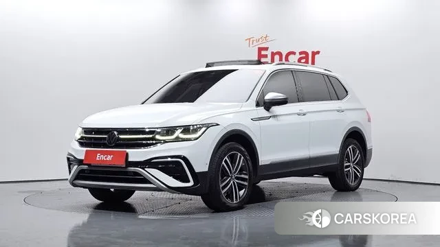 Volkswagen Tiguan Allspace 2022 Белый из Кореи